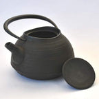 ITCHU-DO HAKEME Japanese Cast Iron tea Kettle Nambu Tetsubin 1300ml - Image 3