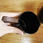 Milk Frother Pitcher, 600ml Stainless Steel Milk Frothing Pitcher Jug with Beech Handle Eagle Mouth Outlet Milk Steaming Pitcher for Home Cafe (Brown Handle) - Image 5