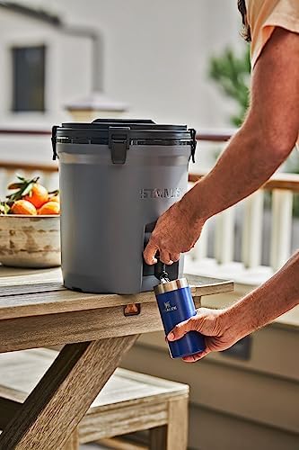 Stanley AeroLight Transit Bottle 16 oz | Locking Drink Through Lid | Leak Resistant Water Bottle or Coffee Travel Mug | Lightweight Insulated Stainless Steel | BPA-Free | Lapis Glimmer - Image 6