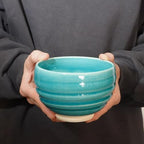 Kyoto Kiyomizu-yaki Earthenware Matcha Bowl - Rokuro Suji – 20.2 fl oz Charming Form, Lead-Free, Gift Box Included - Ideal for Tea and Café au Lait Made in Japan (Turquoise Blue) - Image 5