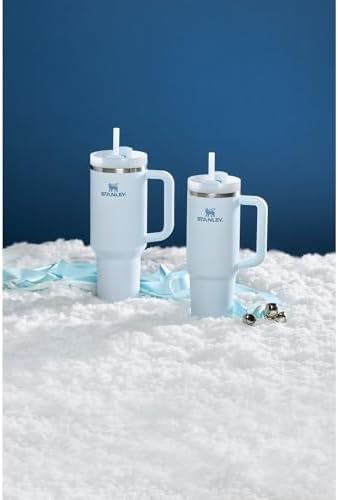 STANLEY Quencher H2.0 Flow State Tumbler, 30 oz, Glacier - Image 5