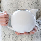 Zero Japan 34 oz Ceramic Teapot with Infuser for Loose Tea - Smooth-Pour Spout, Dishwasher Safe Large Ceramic Loose Leaf Tea Pot (Stainless Steel Infuser & Lid Removable), White - Image 4