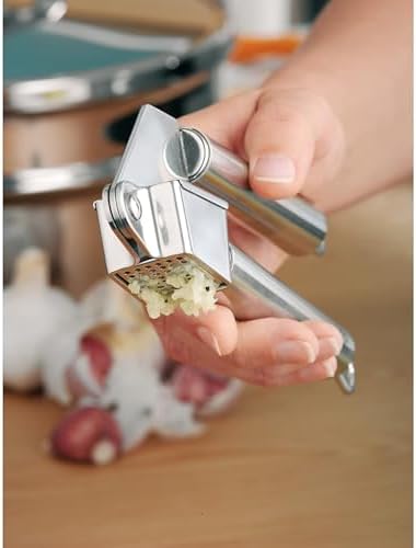 WMF Profi Plus Garlic Press - Image 2