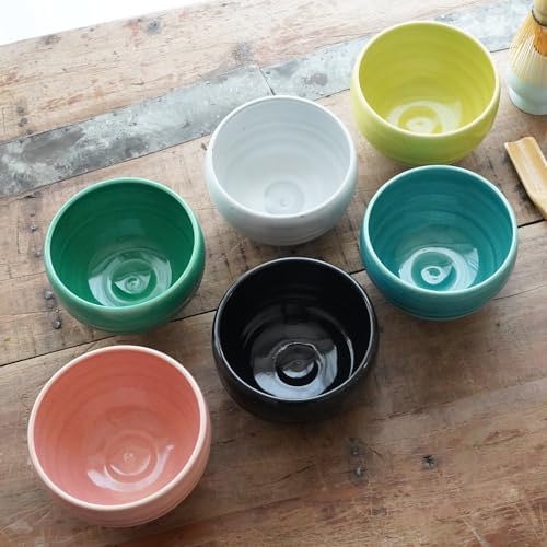 Kyoto Kiyomizu-yaki Earthenware Matcha Bowl - Rokuro Suji – 20.2 fl oz Charming Form, Lead-Free, Gift Box Included - Ideal for Tea and Café au Lait Made in Japan (Yellow Green) - Image 7