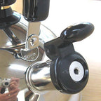 Quickone Takei Energy-Saving Fuefuki Whistle Kettle, 2.5 L, Silver - Image 4