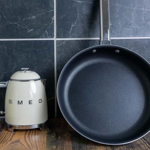 SMEG KLF03 Electric Kettle 1.7L (7 Cup), Retro Hot Water Boiler for Tea & Coffee, Fast Boiling, Auto Shut-Off, Soft Open Lid, 360° Swivel Base Countertop Kettle – Cream - Image 5