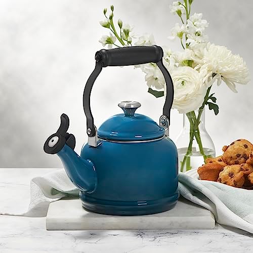 Le Creuset Enamel On Steel Demi Tea Kettle, 1.25 qt., Oyster - Image 7
