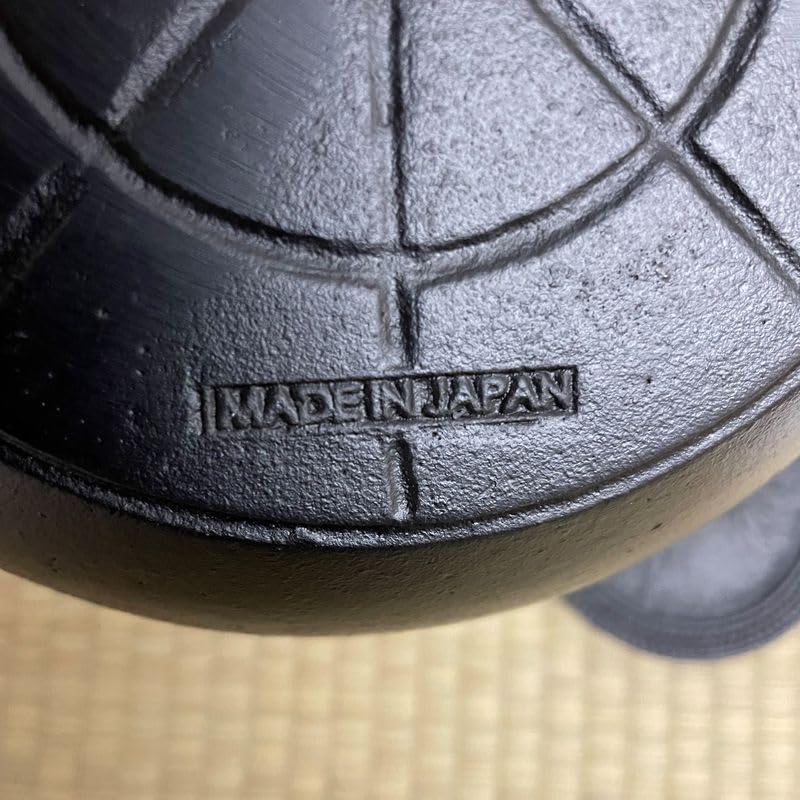 Japanese Cast Iron Tea Kettle – 1.5L Nambu Tetsubin with Arare Pattern - Image 4