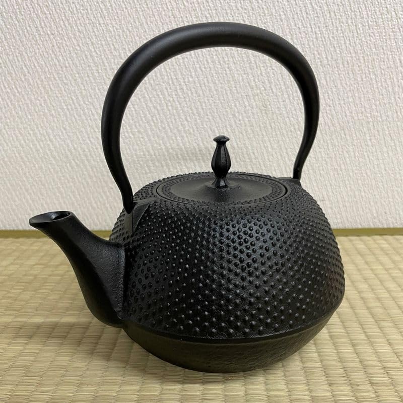 Japanese Cast Iron Tea Kettle – 1.2L Nambu Tetsubin with Arare Pattern – Boil Water on Stovetop – Traditional Iron Kettle for Tea or Hot Water - Image 2